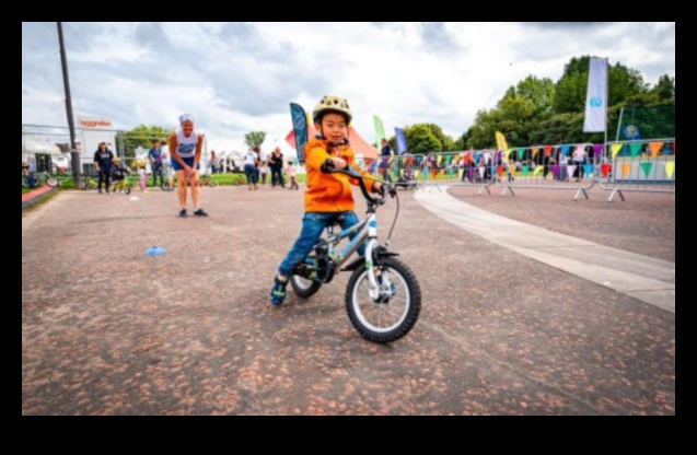 Pedalează și joacă: bucuria recreațională de a merge cu bicicleta